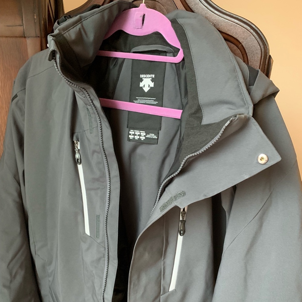 Descente men’s glade jacket BRAND NEW